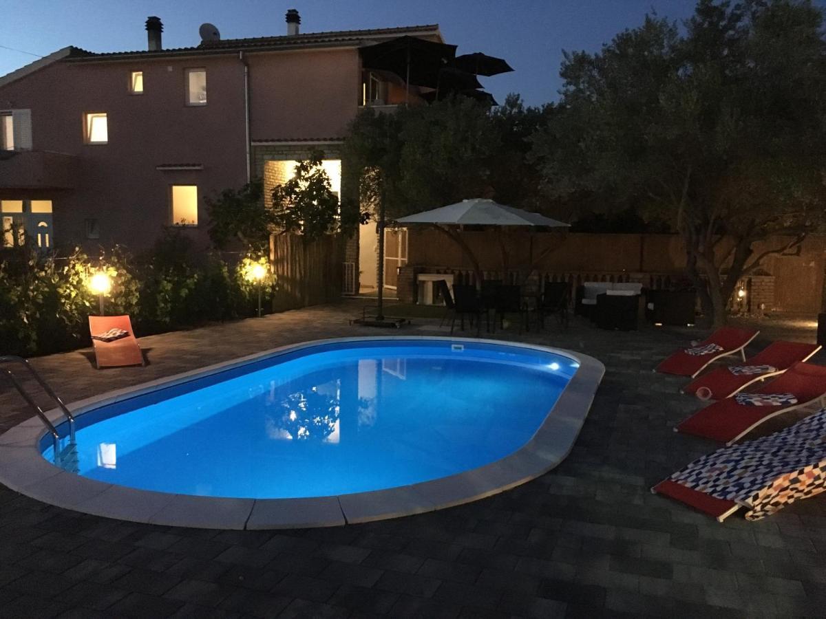 Apartment With Private Pool Sukosan Bagian luar foto