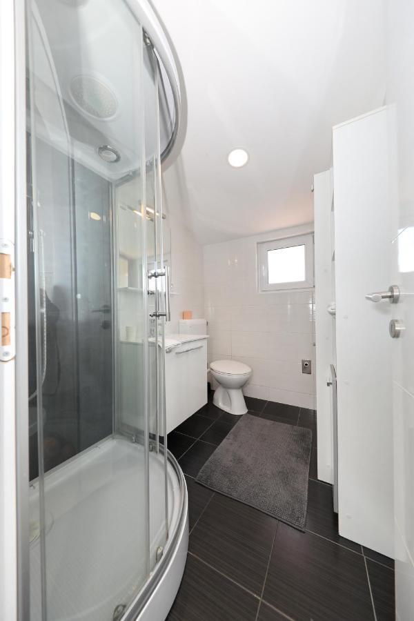 Apartment With Private Pool Sukosan Bagian luar foto